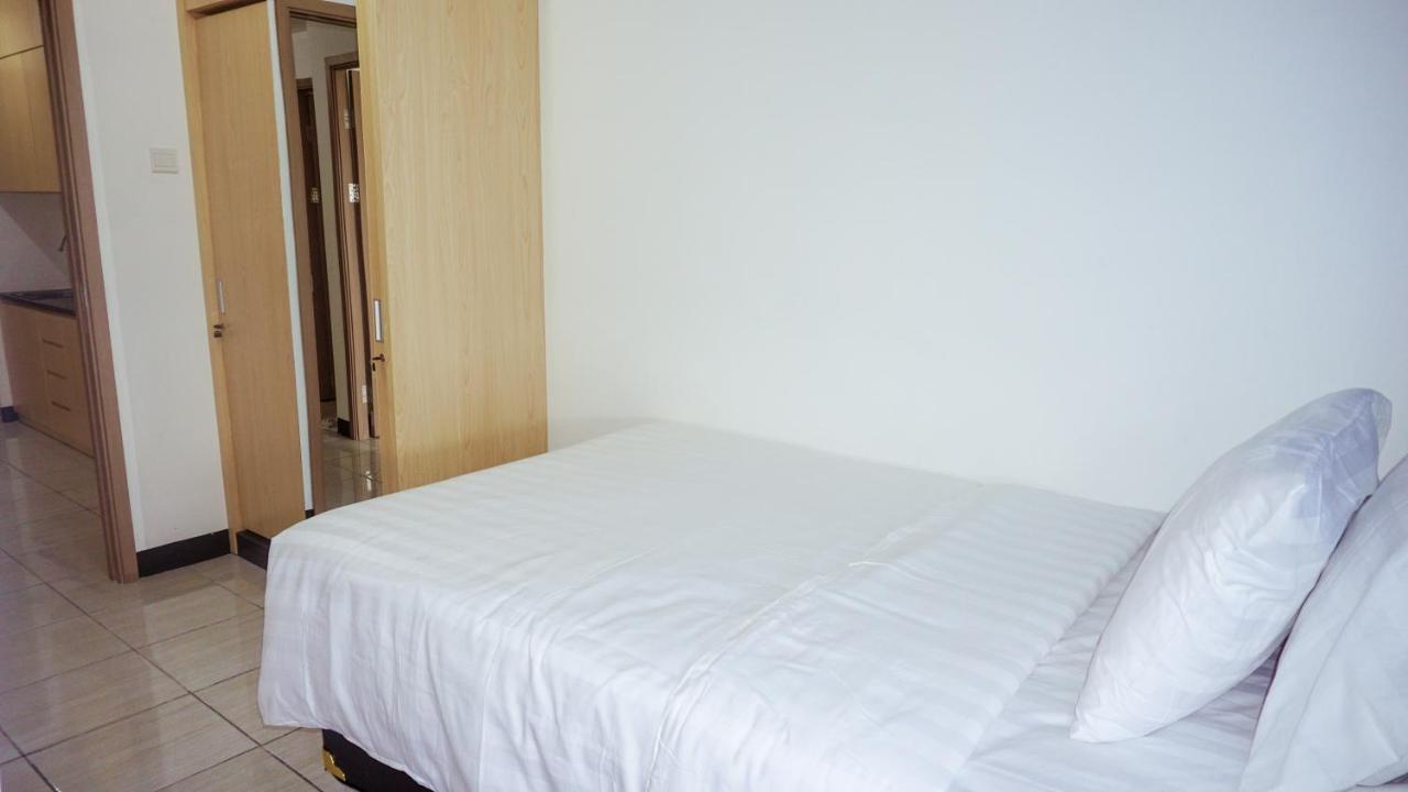Cordova Suites Semarang Esterno foto