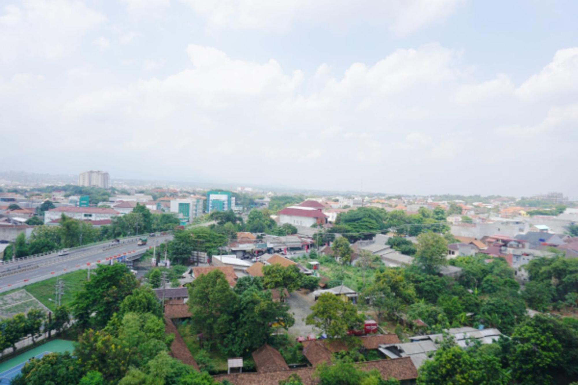 Cordova Suites Semarang Esterno foto