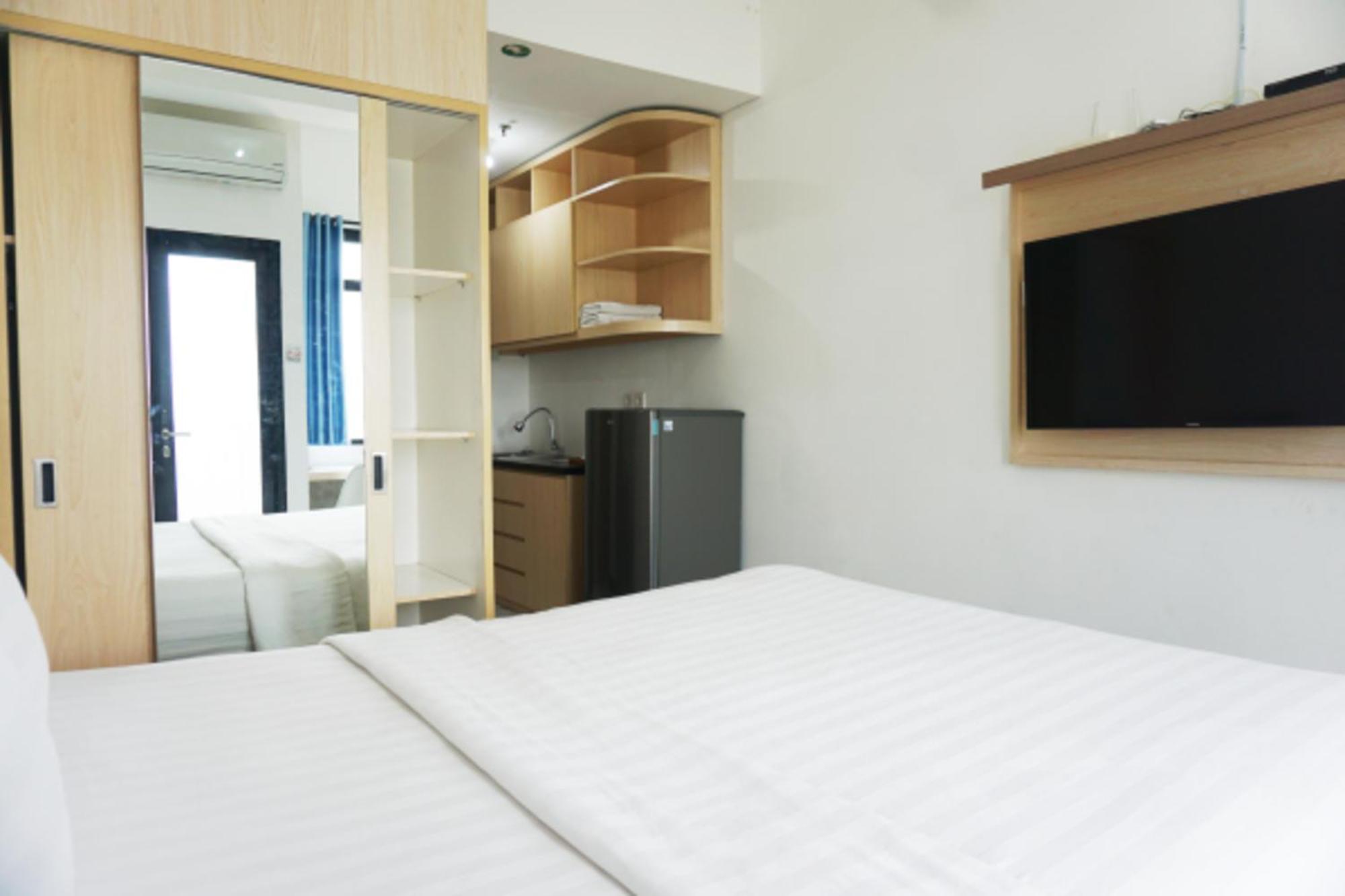 Cordova Suites Semarang Esterno foto