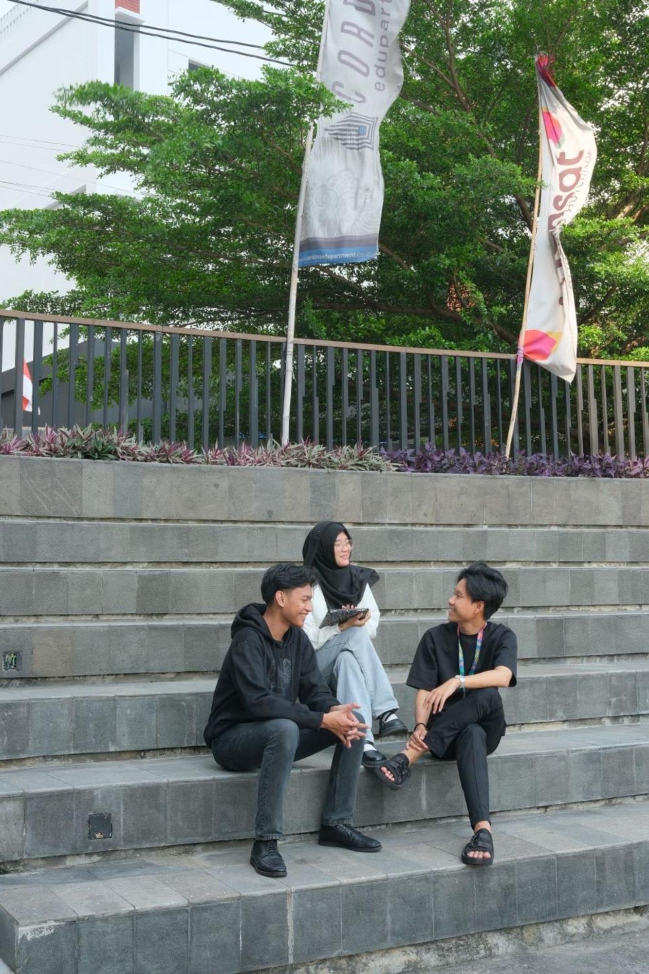 Cordova Suites Semarang Esterno foto