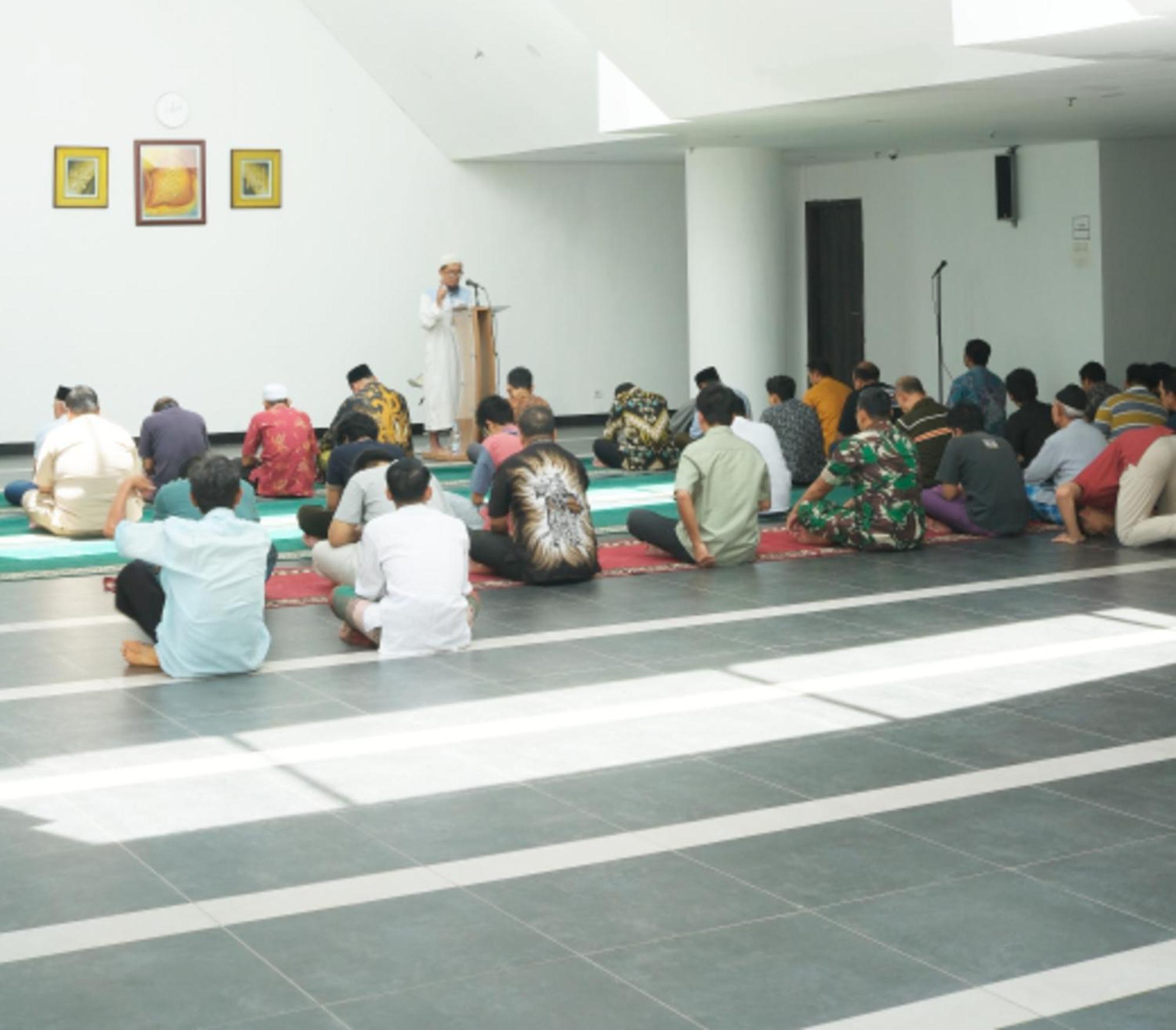 Cordova Suites Semarang Esterno foto