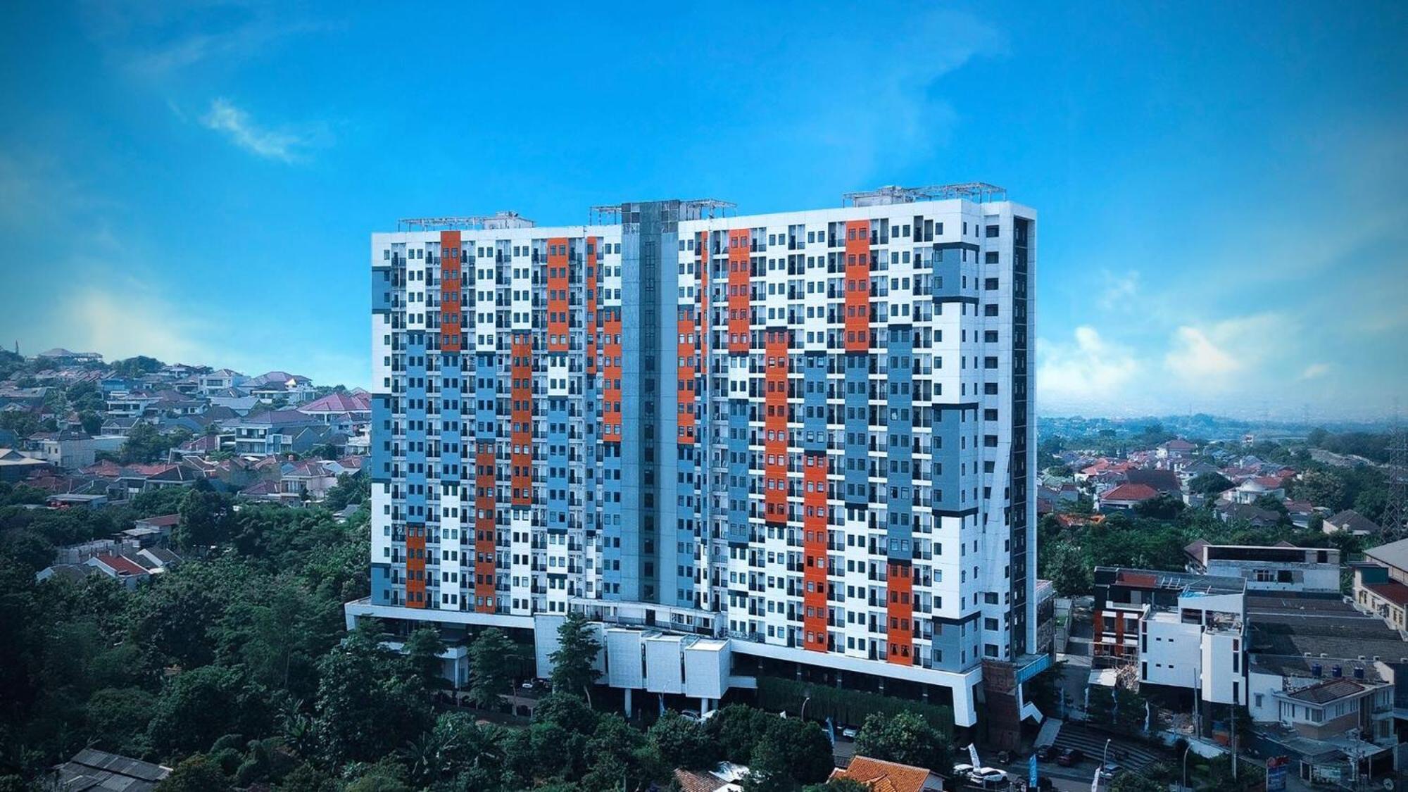 Cordova Suites Semarang Esterno foto